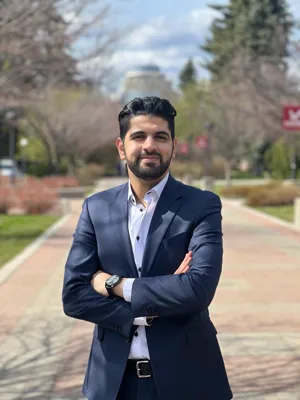 Mo Ezat — Full-Stack Product Engineer